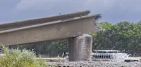 Nach dem Teileinsturz der Carolabrücke, gehen die Abrissarbeiten mit dem Abbruch des letzten Brückensegmentes vorfristig ihrem Ende entgegen, Dresden, Sachsen, Deutschland