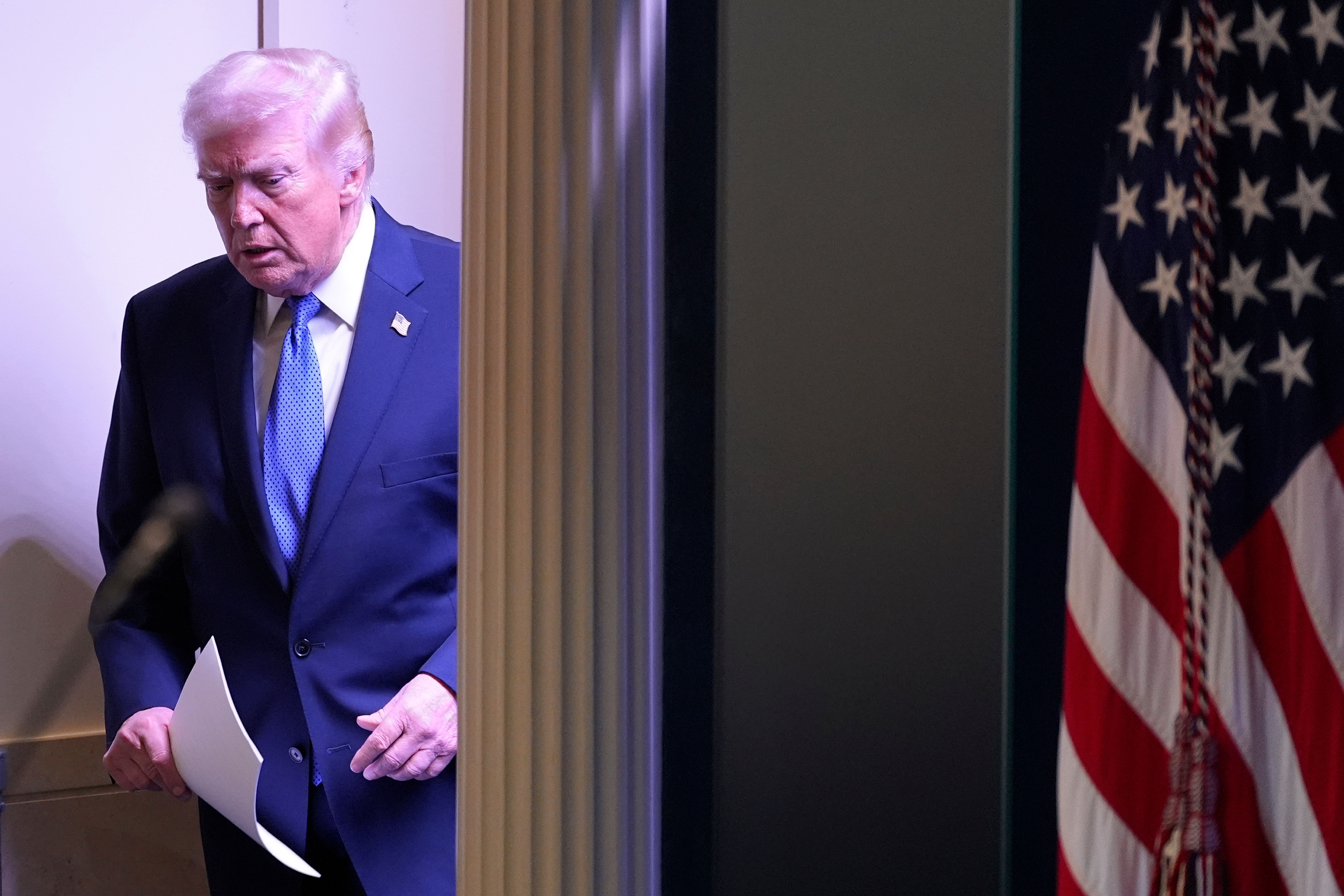 Im Februar hat der Supreme Court Trumps Zölle für unrechtmässig erklärt. Doch der amerikanische Präsident verursacht mit seinen umstrittenen Zöllen weiter weltweit Turbulenzen. Die neuesten Entwicklungen.
