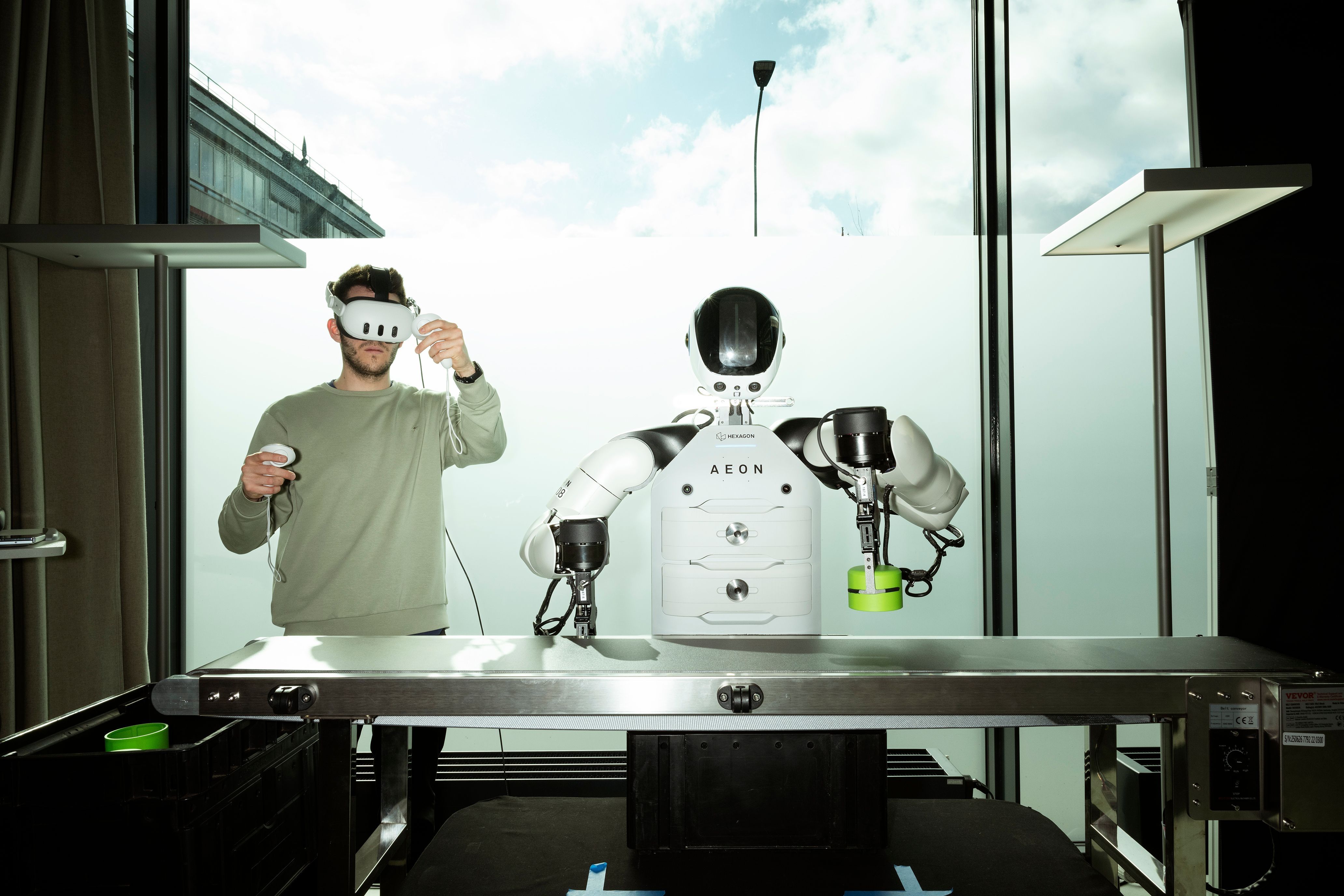 Die neuen Industrieroboter sehen wie Menschen aus. Ihre Hersteller stammen zumeist aus China, doch auch in Zürich verfolgen Robotikfirmen ehrgeizige Pläne. Manche Erwartungen seien heillos übertrieben, finden Skeptiker.