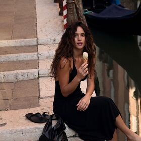 Adria Arjona
