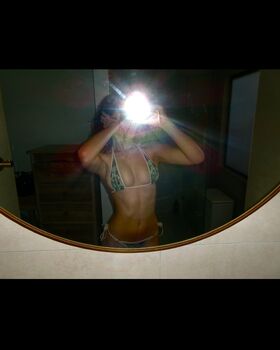 eleni.boo8