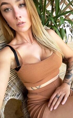 lizzzyfox